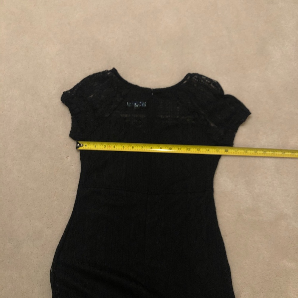 Lace Dress - Picture 8 of 8